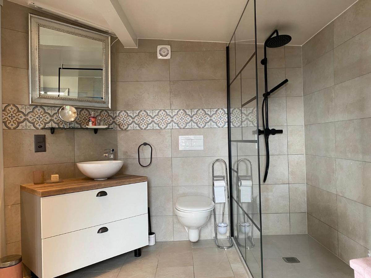 Petite Maison A L'oree Des Bois Vue Magnifique Sur Le Zenitude Et Plenitude Holiday home *