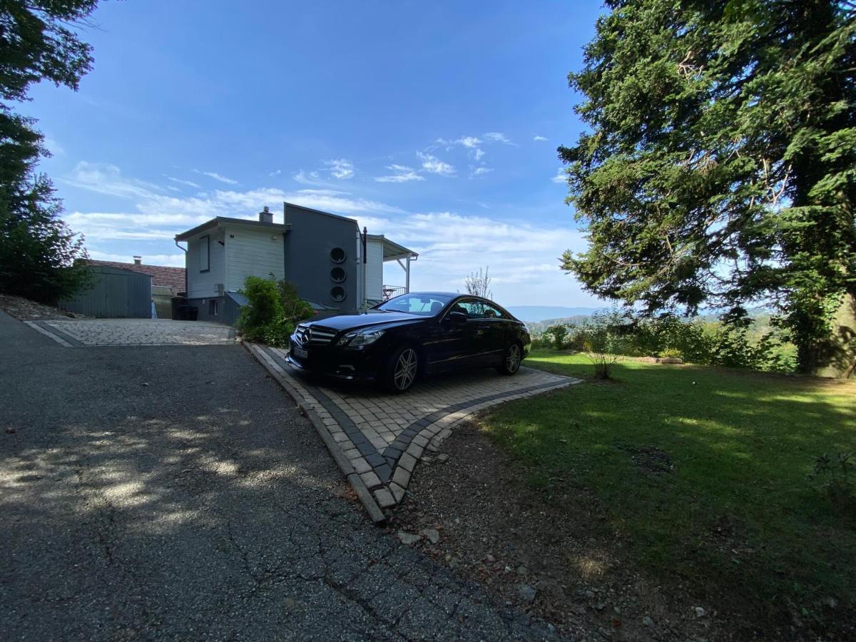 Holiday home Petite Maison A L'oree Des Bois Vue Magnifique Sur Le Zenitude Et Plenitude *