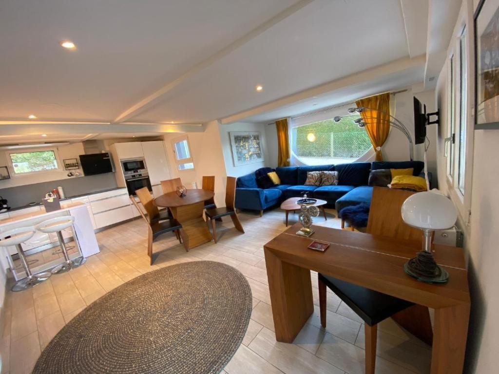 Holiday home Petite Maison A L'oree Des Bois Vue Magnifique Sur Le Zenitude Et Plenitude